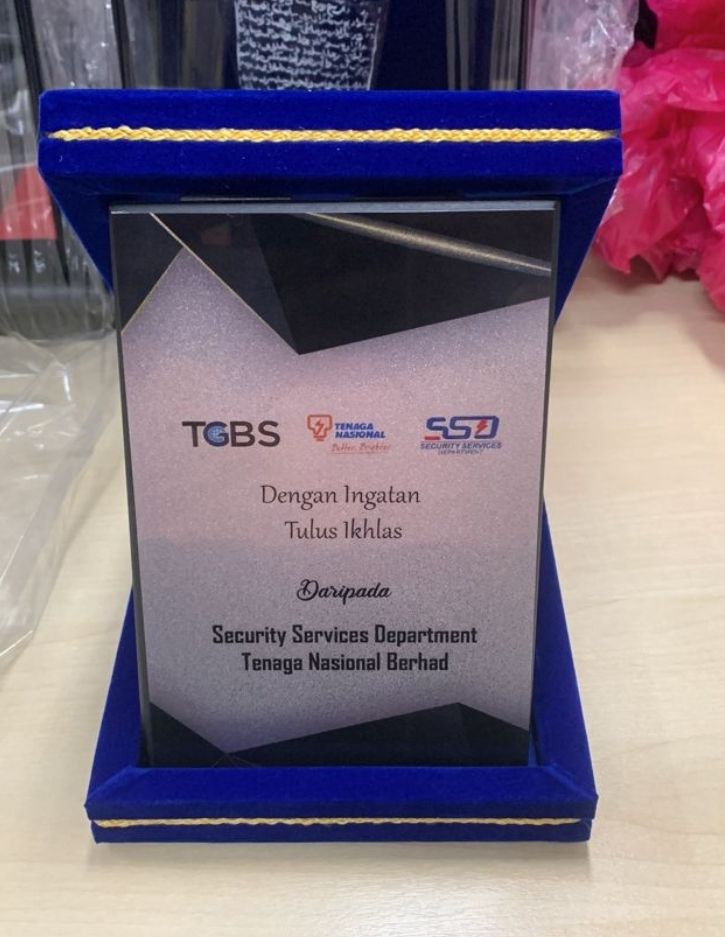Plaque Big Size With Box