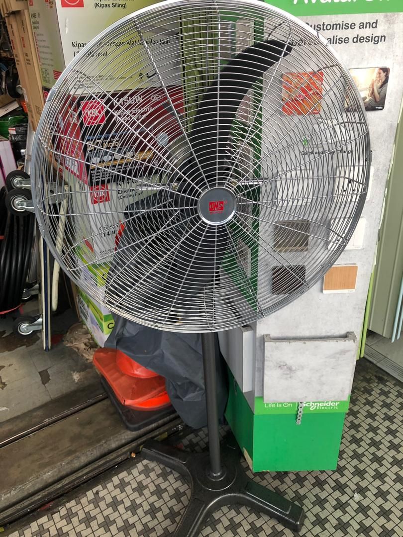 UMS Heavy Duty Industrial Stand Fan 26"