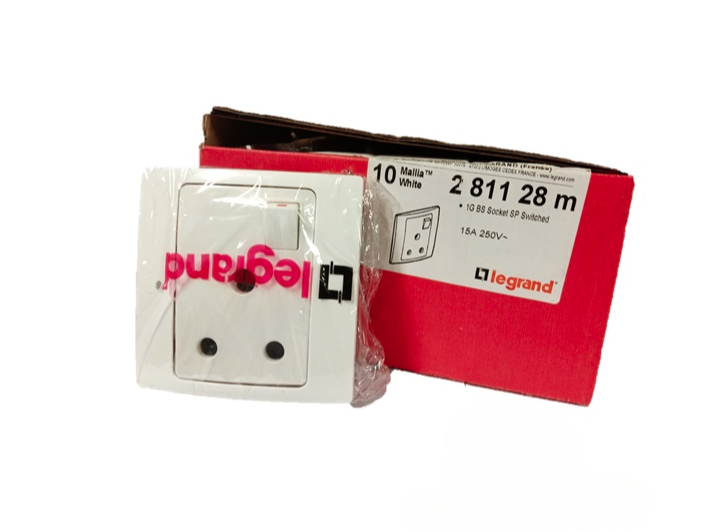 LEGRAND MALLIA 281128 15A 250V 2GANG SWITCH SOCKET OUTLET (WHITE)