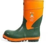 QP NOVAX Dielectric Safety Boot Brand: NOVAX or Equivalent
SIZE: UK11/ US12