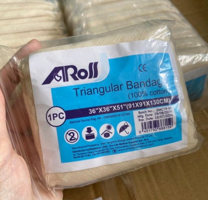 Triangular Bandage 91.5 cm x 91.5 cm x 130 C/W Bos Ocha Triangular Bandage 91.5 cm x 91.5 cm x 130 C/W Bos