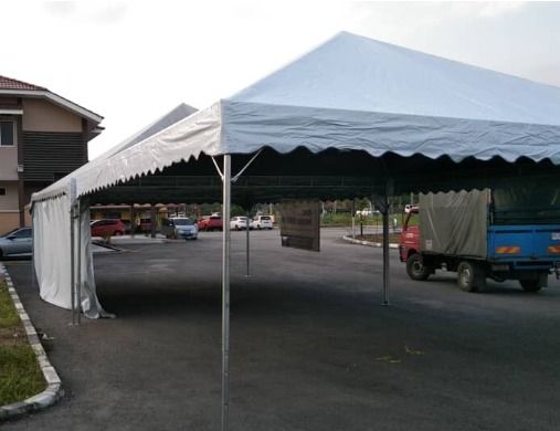 PYRAMID HEAVY DUTY WHITE CANOPY TENT - (W)20' x (L)20' x (H)8.5'
