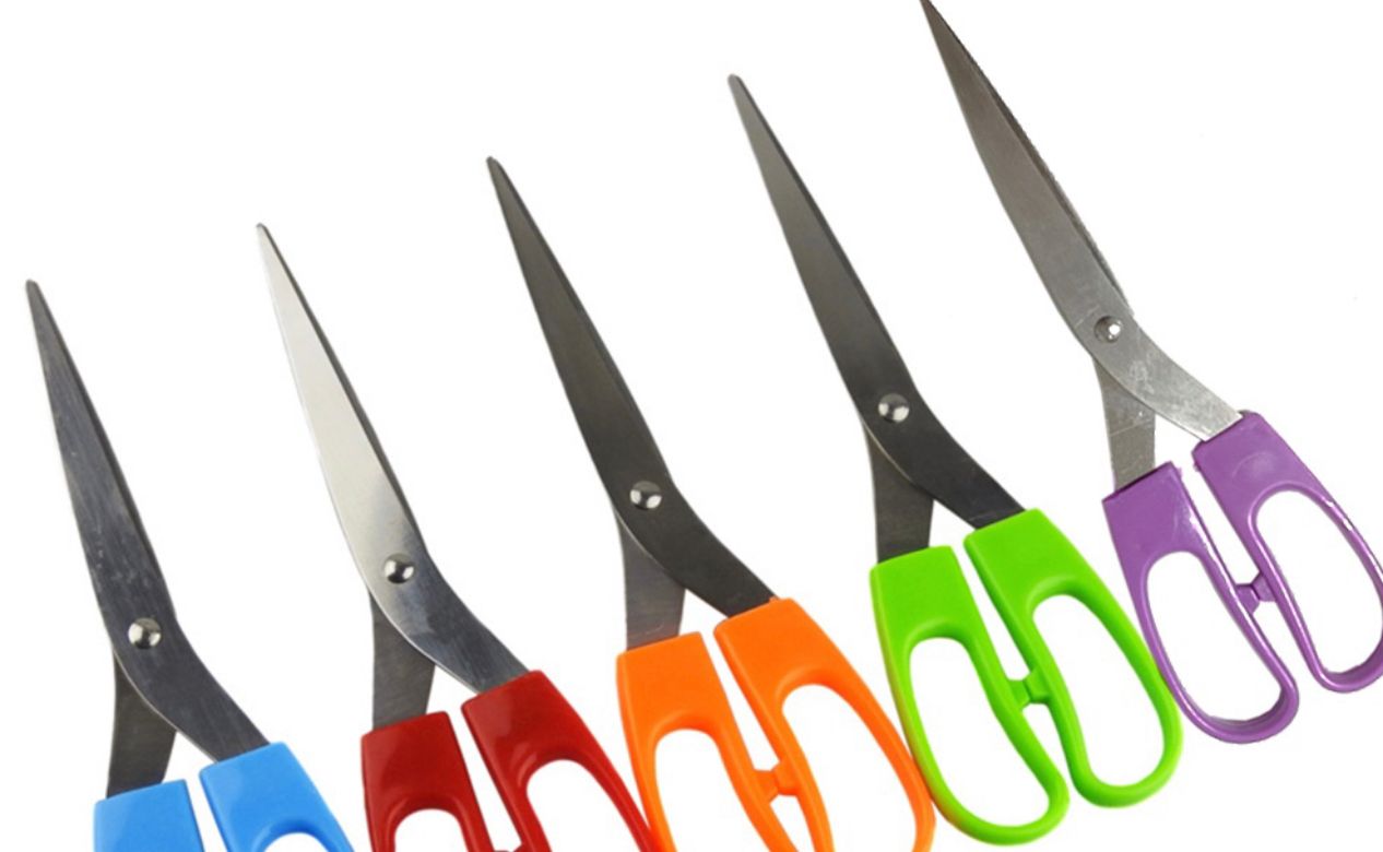 518 Stainless Steel Scissor (Random Colour) 518