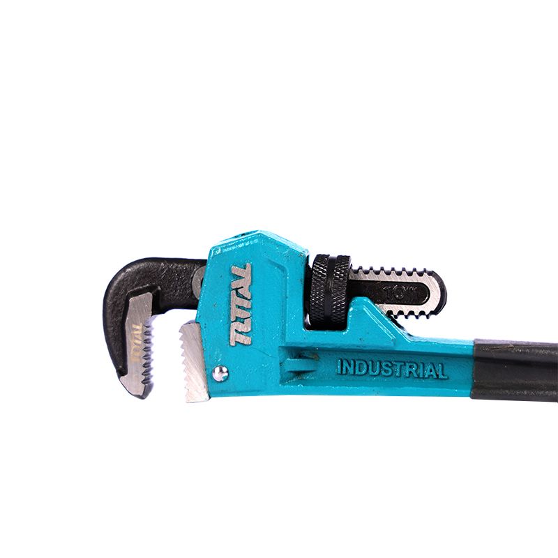 Total pipe wrench 18"